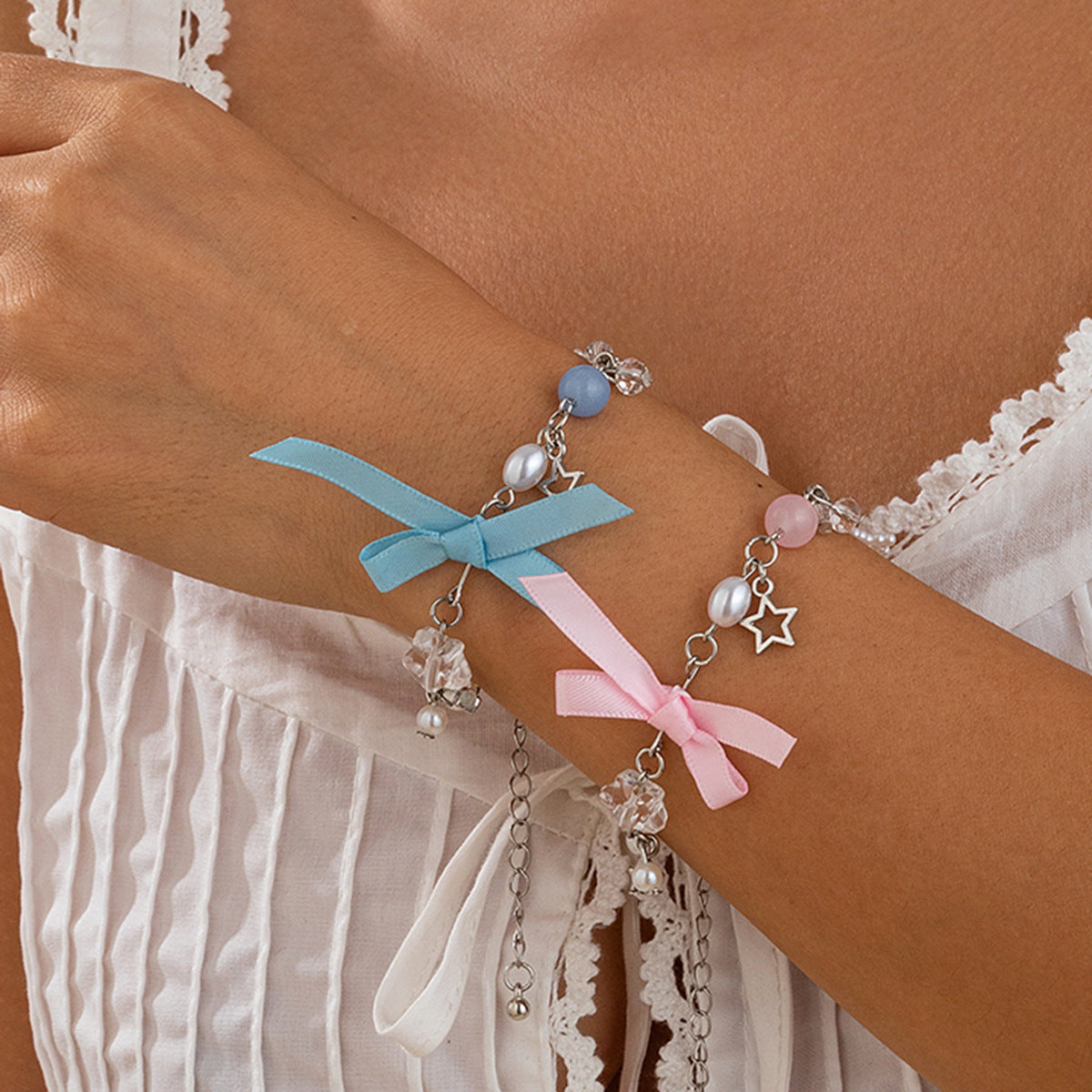 Small Fresh Butterfly Combined with Gold Bracelet